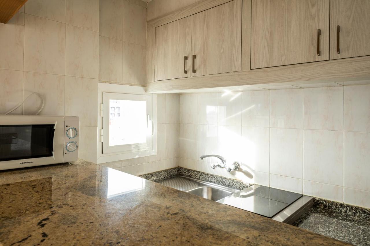 Apartamentos El Moro San Antonio  Exteriör bild