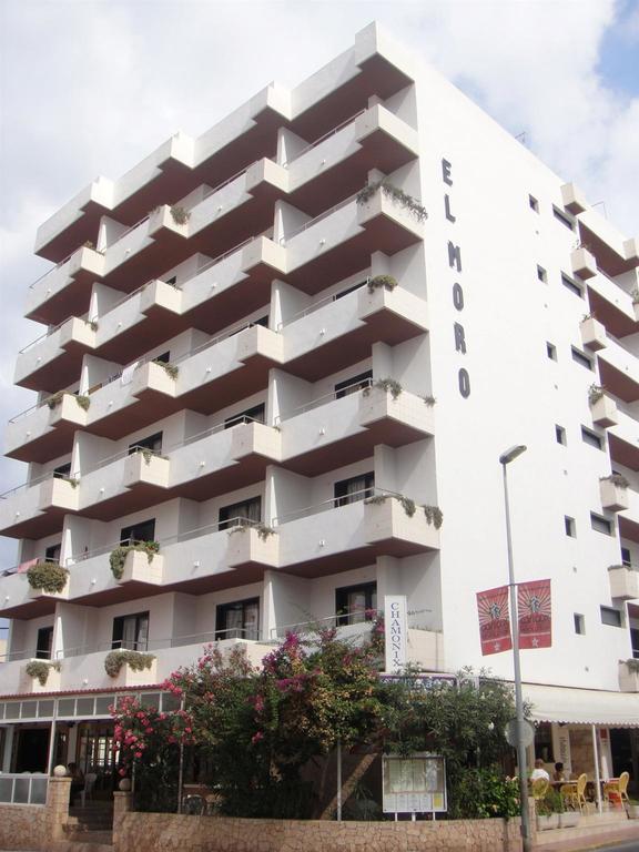 Apartamentos El Moro San Antonio  Exteriör bild